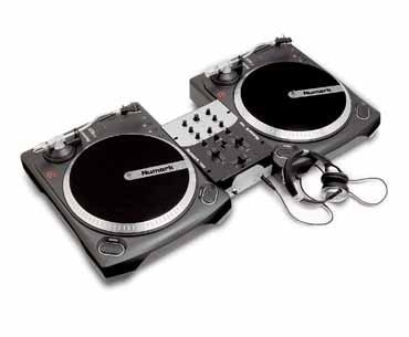 Numark BattlePack2002 Complete Turntable system with Mixer